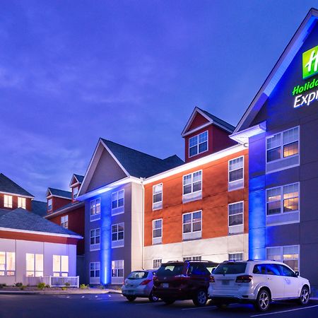 Holiday Inn Express Mystic, An Ihg Hotel Εξωτερικό φωτογραφία