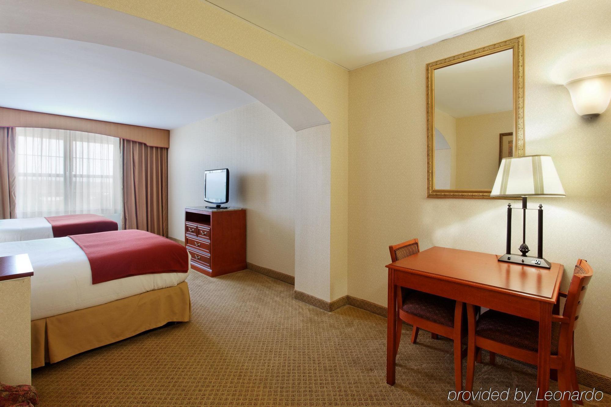 Holiday Inn Express Mystic, An Ihg Hotel Δωμάτιο φωτογραφία